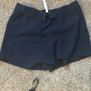 Lululemon like New Navy short 3”